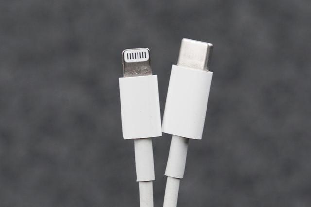 苹果充电线哪种好苹果授权的无线充电器品牌-第46张图片-平心在线