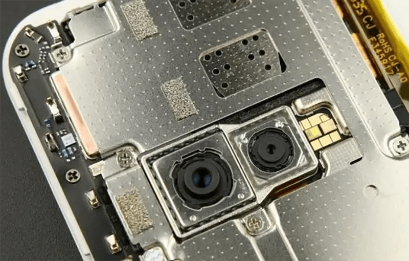 华为手机摄像头在中间
:精密激光焊接机在手机摄像头焊接优势